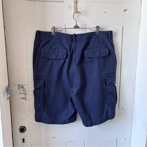 Lands End Men's Navy Cargo Shorts - Picture 10 of 10